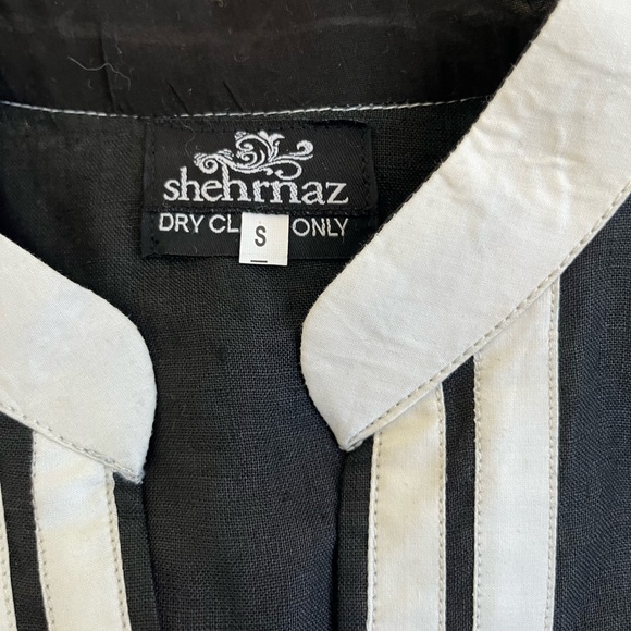 Pakistani designer clothes - Picture 2 of 5